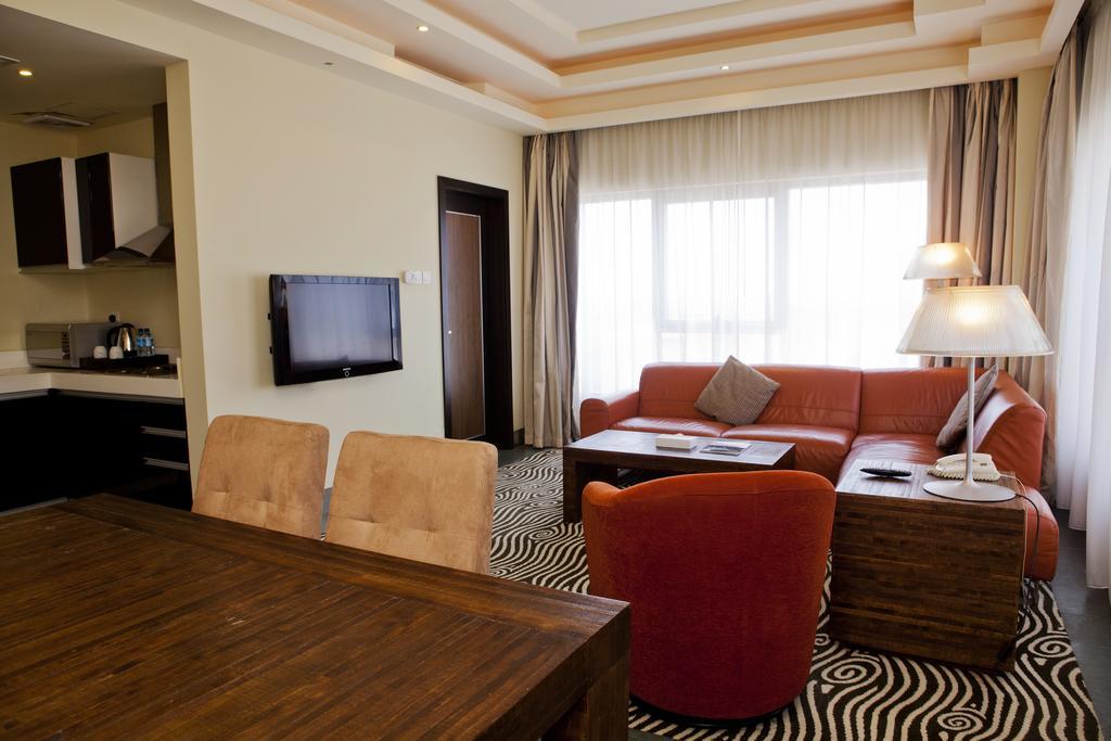 Al Raya Suites Hotel Manama Ngoại thất bức ảnh