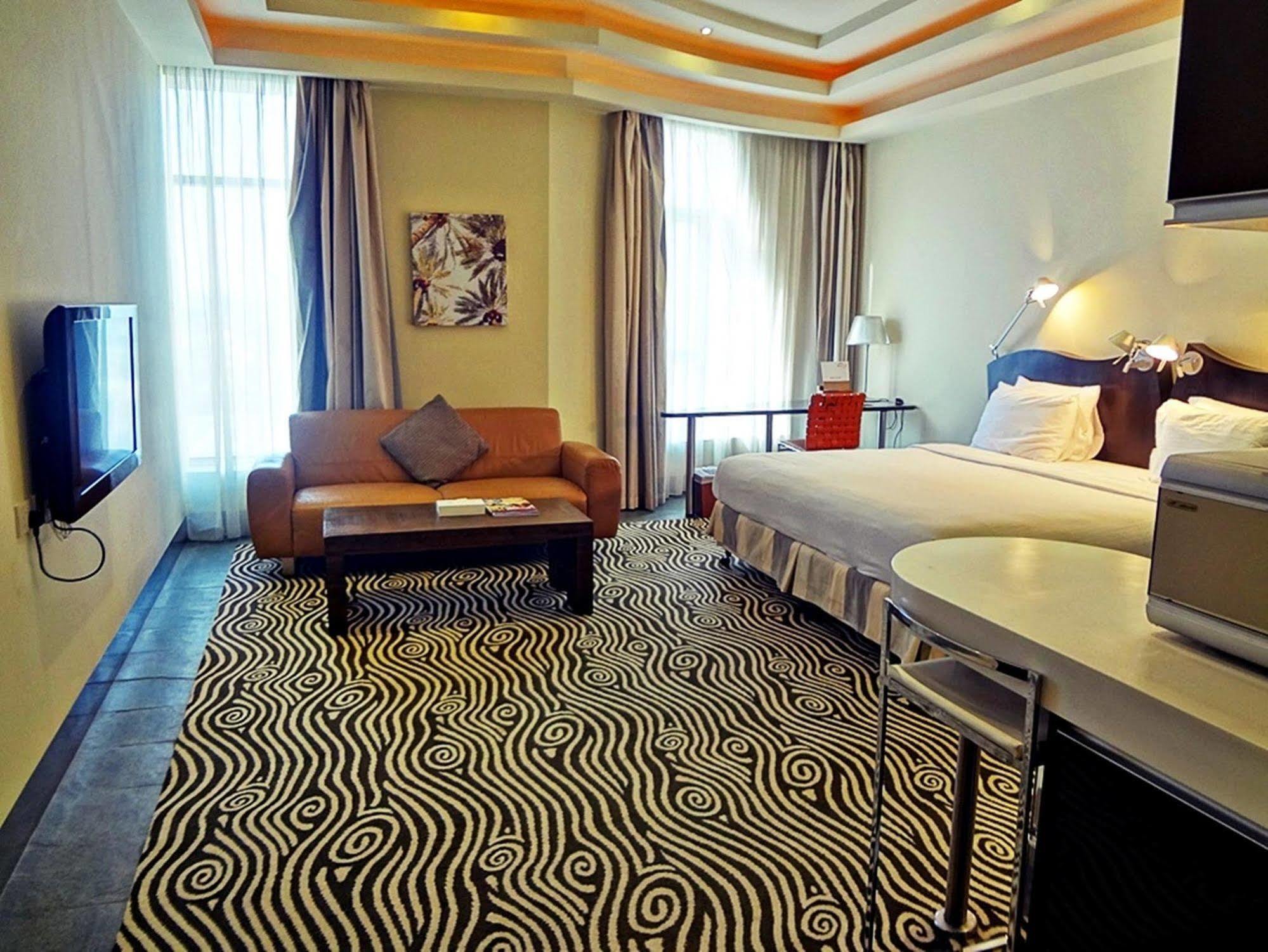 Al Raya Suites Hotel Manama Ngoại thất bức ảnh