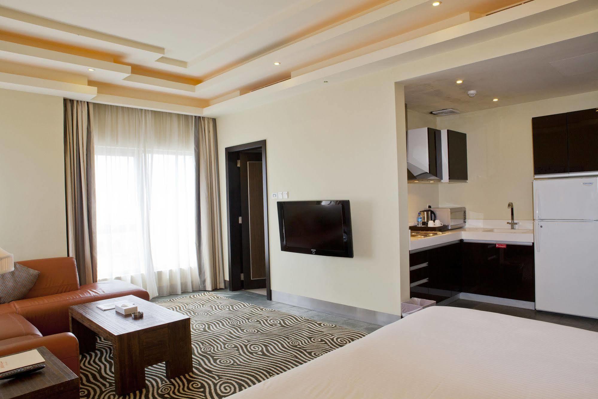 Al Raya Suites Hotel Manama Ngoại thất bức ảnh